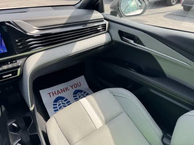 2025 Toyota Camry SE AWD