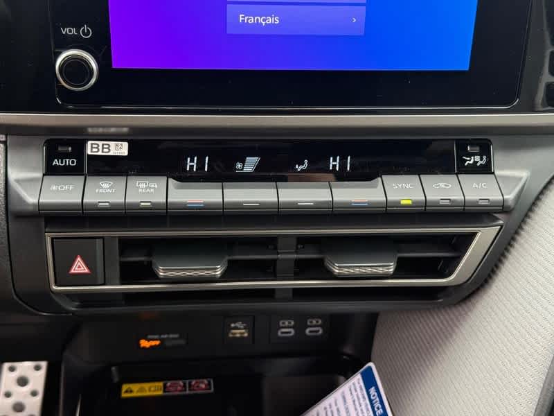 2026 Toyota Camry SE AWD