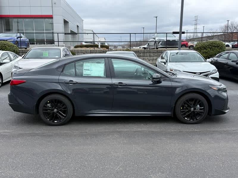 2026 Toyota Camry SE AWD