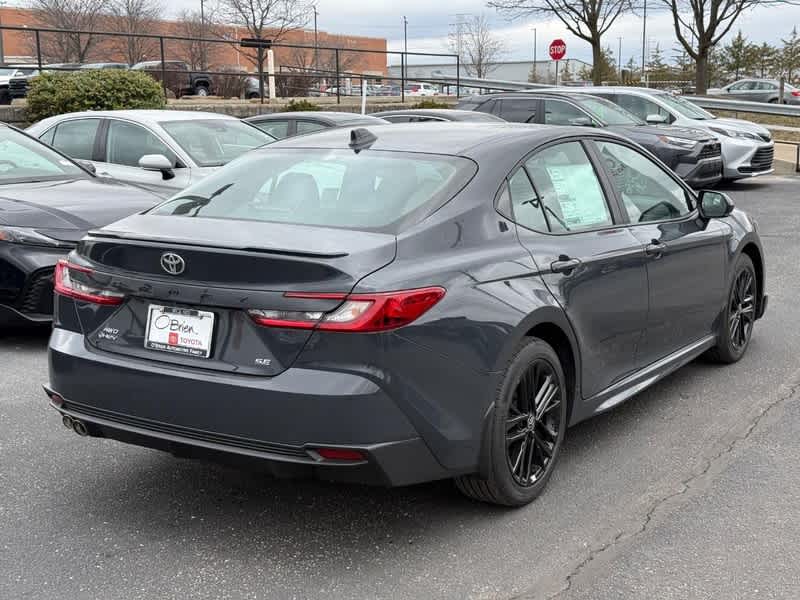 2026 Toyota Camry SE AWD