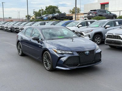 2020 Toyota Avalon Hybrid XSE