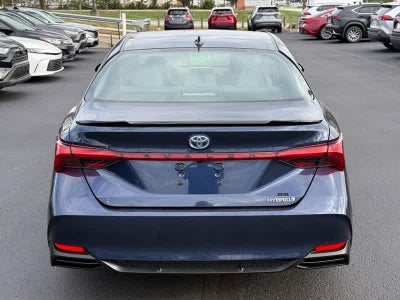 2020 Toyota Avalon Hybrid XSE
