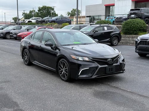 2024 Toyota Camry SE Auto