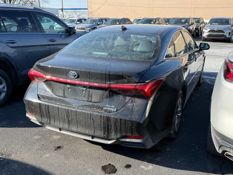 2021 Toyota Avalon Hybrid XLE FWD