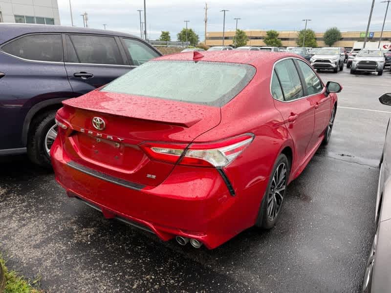 2020 Toyota Camry SE Auto