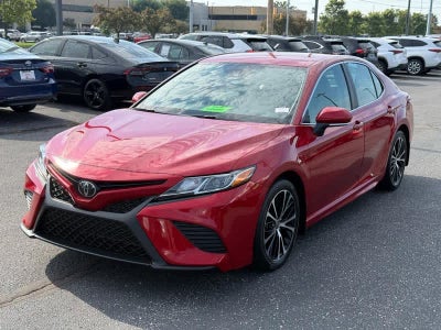 2020 Toyota Camry SE Auto