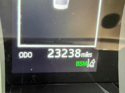 2023 Toyota Camry SE Auto