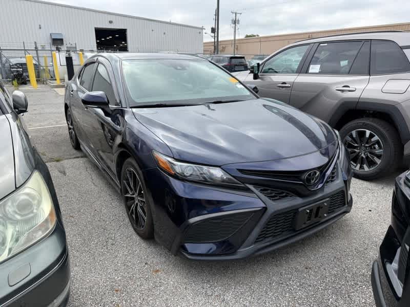 2021 Toyota Camry SE Auto
