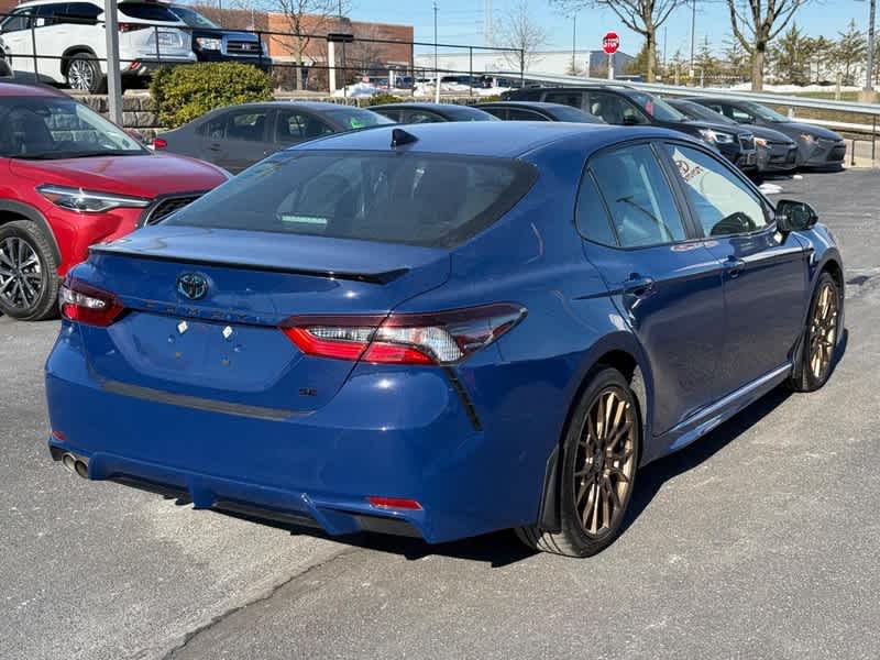 2023 Toyota Camry Hybrid SE Nightshade CVT