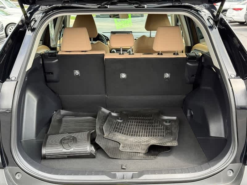 2022 Toyota RAV4 Hybrid XLE AWD