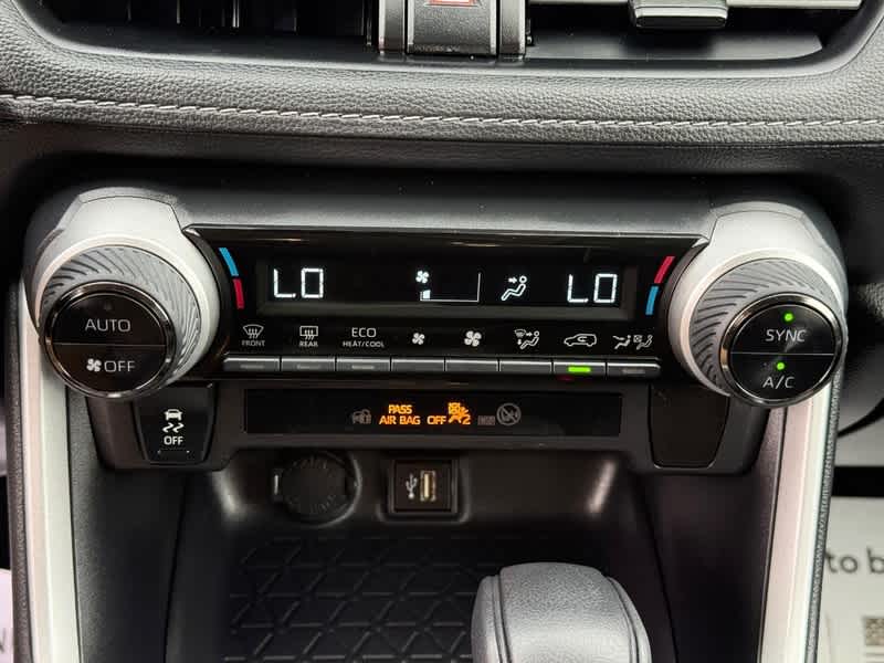 2025 Toyota RAV4 Hybrid XLE AWD