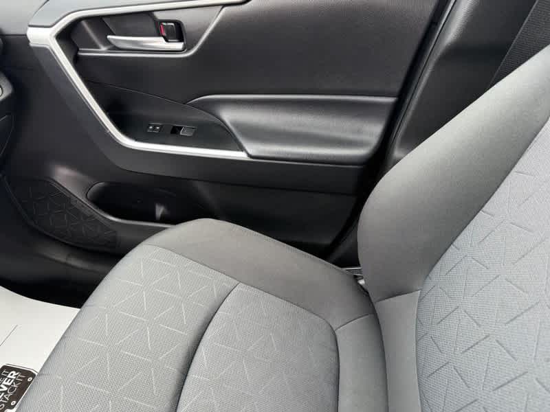 2025 Toyota RAV4 Hybrid XLE AWD