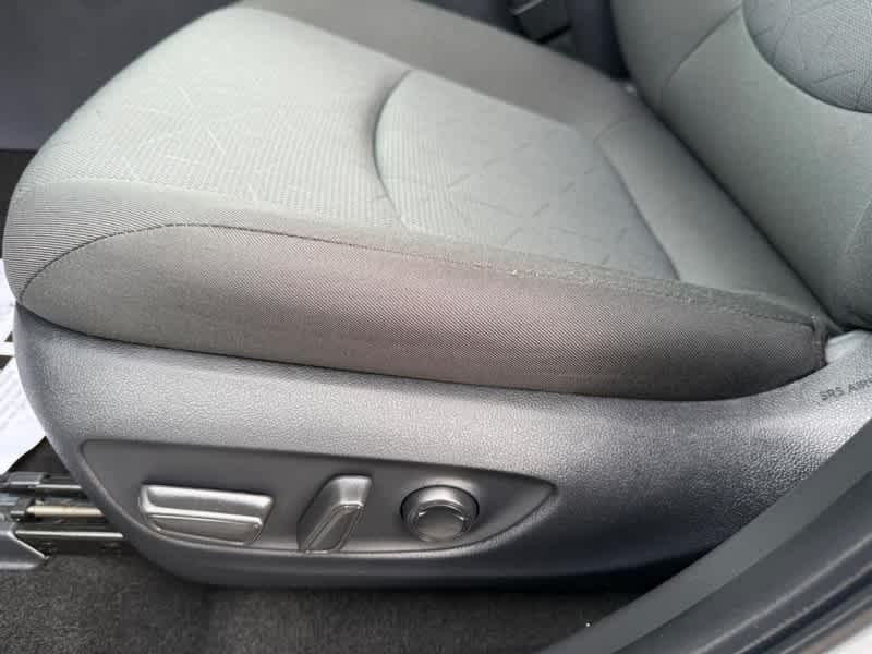 2025 Toyota RAV4 Hybrid XLE AWD