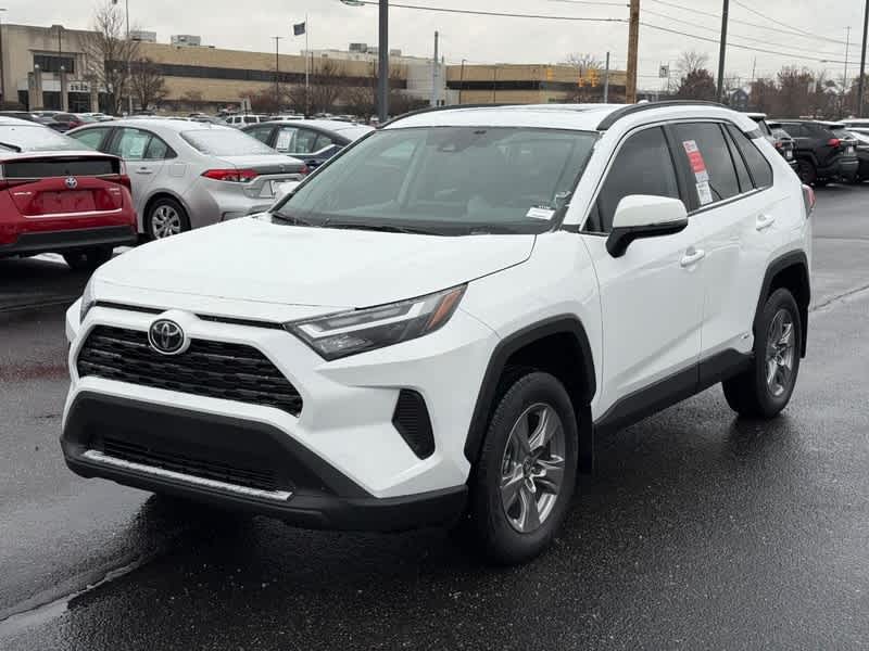2025 Toyota RAV4 Hybrid XLE AWD