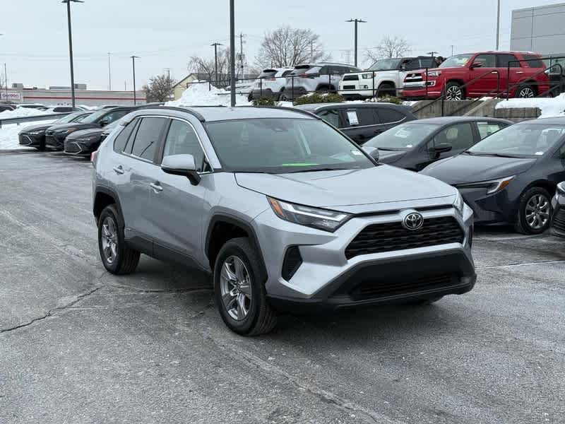 2025 Toyota RAV4 Hybrid XLE AWD