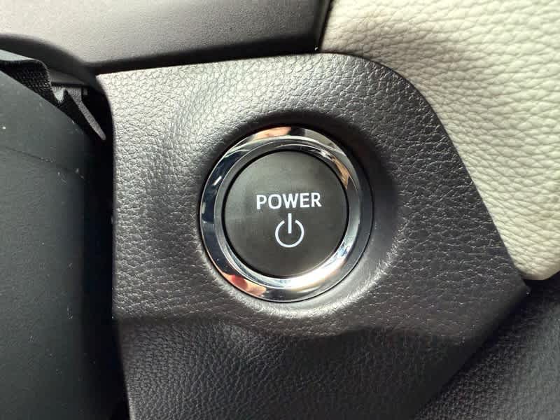 2025 Toyota RAV4 Hybrid XLE AWD