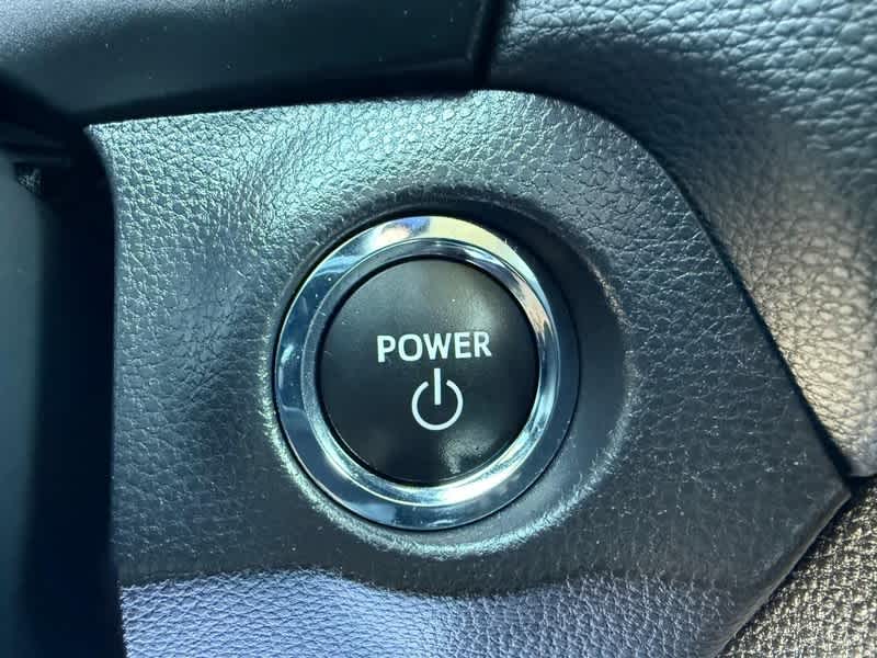 2025 Toyota RAV4 Hybrid XLE AWD