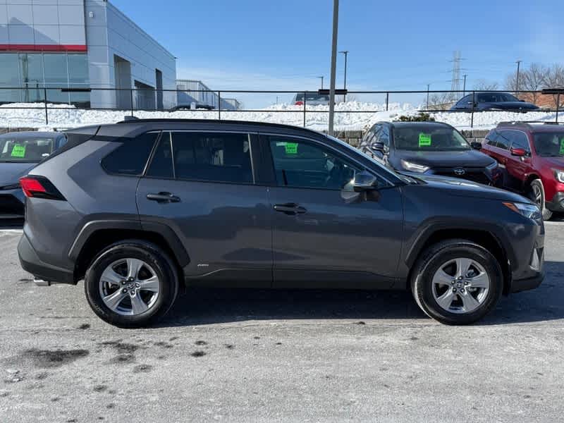 2025 Toyota RAV4 Hybrid XLE AWD