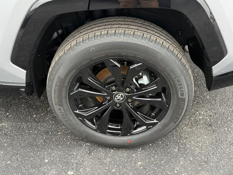 2025 Toyota RAV4 Hybrid SE AWD