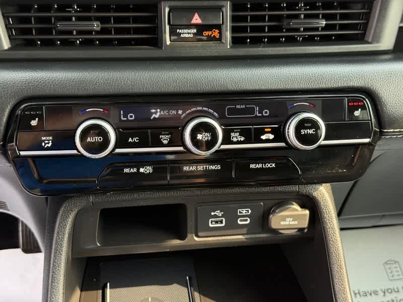2023 Honda Pilot Touring AWD