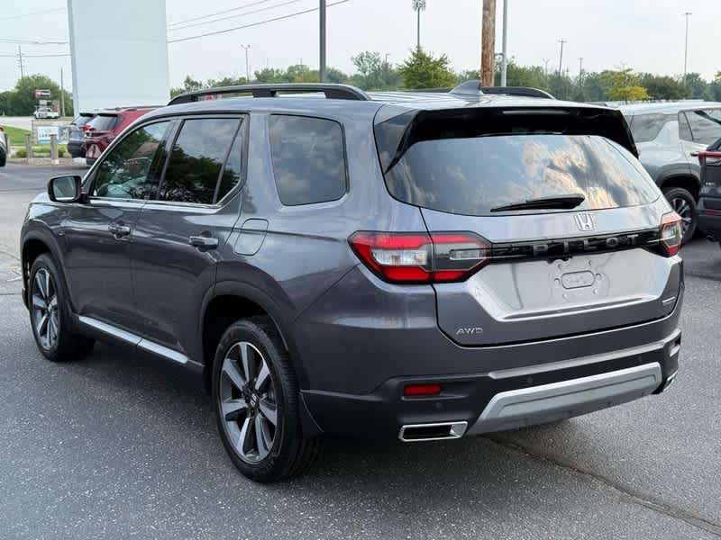 2023 Honda Pilot Touring AWD