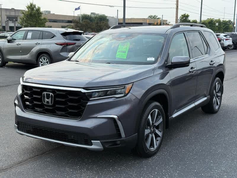 2023 Honda Pilot Touring AWD