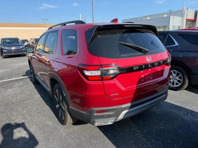 2024 Honda Pilot Touring AWD