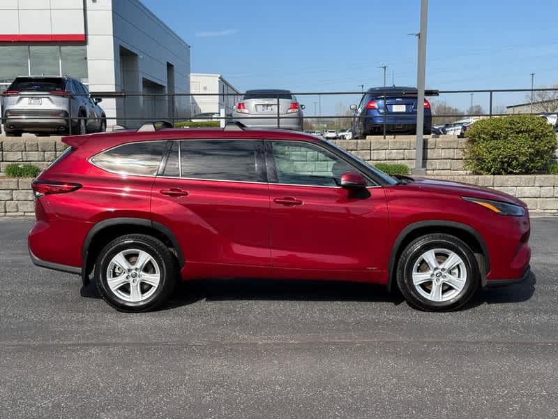 2022 Toyota Highlander Hybrid LE AWD