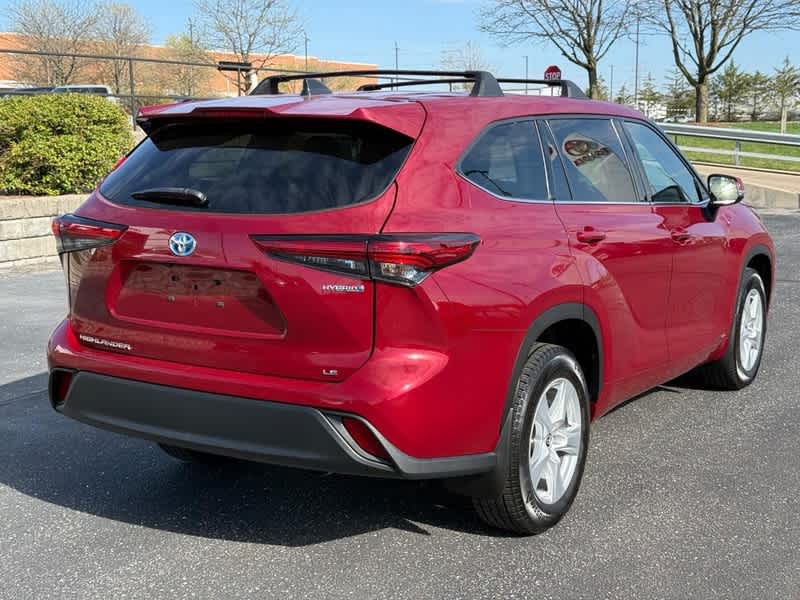 2022 Toyota Highlander Hybrid LE AWD