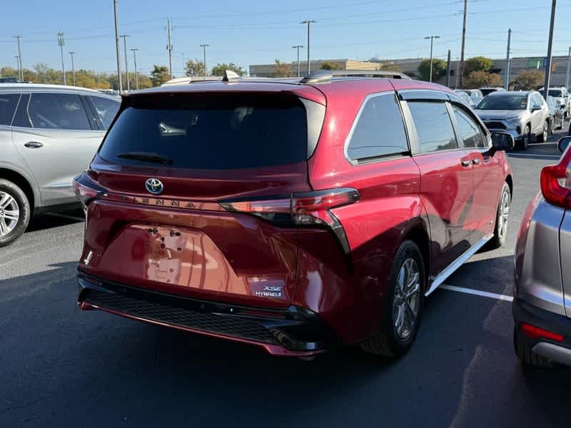 2021 Toyota Sienna XSE AWD 7-Passenger