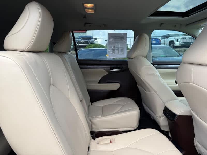 2022 Toyota Highlander Limited AWD