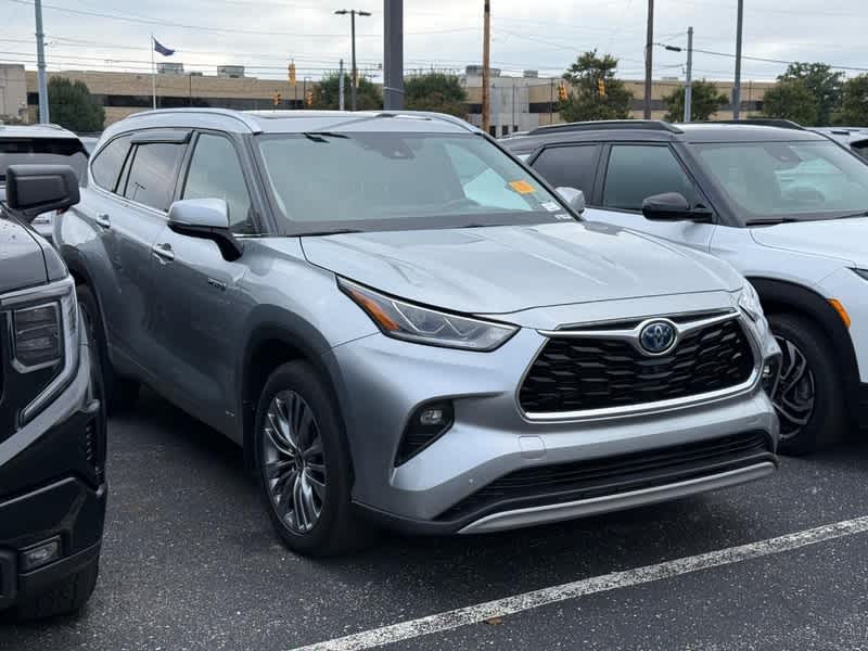 2021 Toyota Highlander Hybrid Platinum AWD