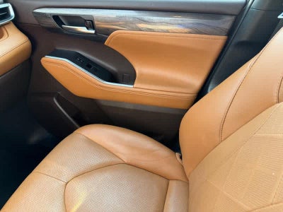 2021 Toyota Highlander Hybrid Platinum AWD