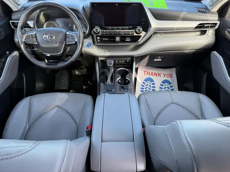 2021 Toyota Highlander Hybrid Platinum AWD