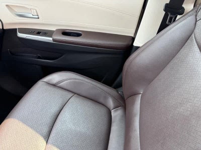 2023 Toyota Sienna Platinum FWD 7-Passenger