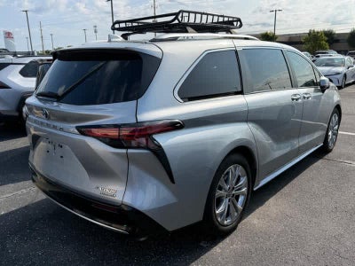 2023 Toyota Sienna Platinum FWD 7-Passenger