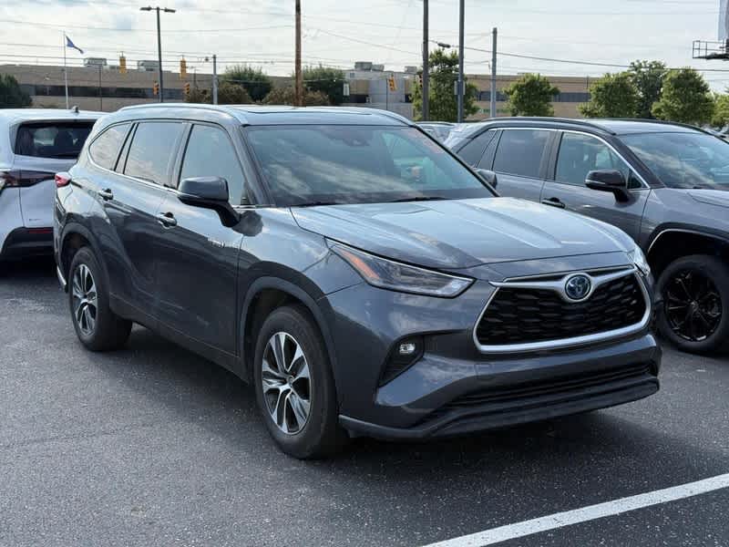 2021 Toyota Highlander Hybrid XLE FWD