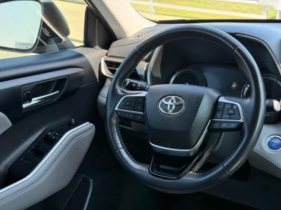 2021 Toyota Highlander Hybrid XLE FWD