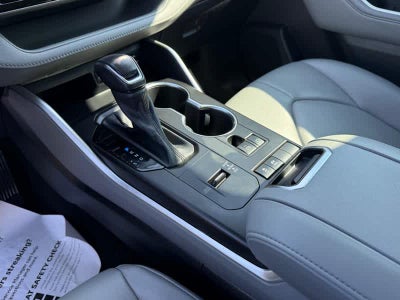 2021 Toyota Highlander Hybrid XLE FWD
