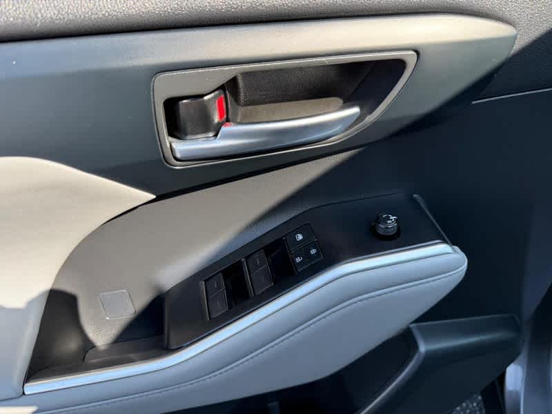 2021 Toyota Highlander Hybrid XLE FWD
