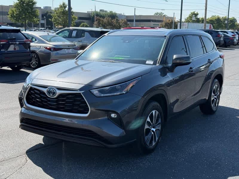 2021 Toyota Highlander Hybrid XLE FWD