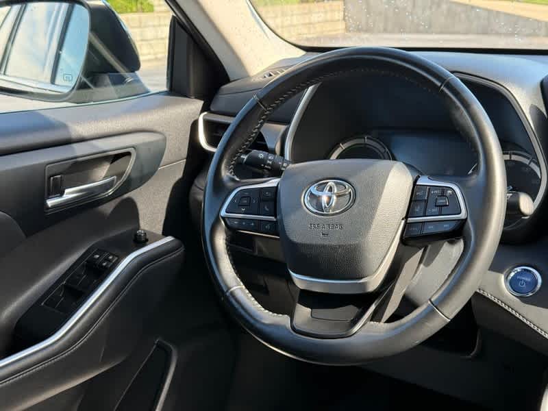 2022 Toyota Highlander Hybrid XLE AWD