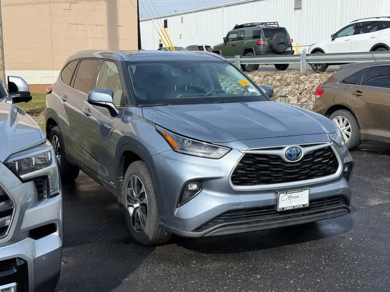 2021 Toyota Highlander Hybrid XLE AWD
