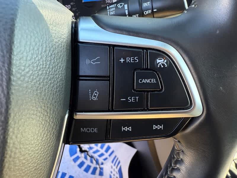 2021 Toyota Highlander Hybrid XLE AWD