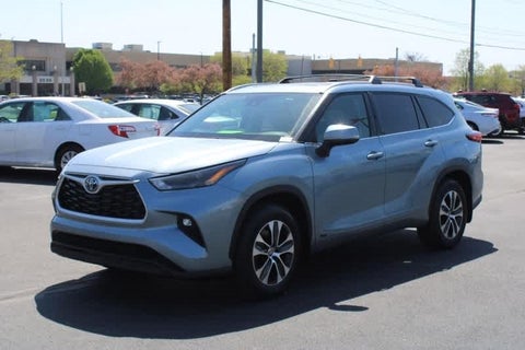 2022 Toyota Highlander Hybrid XLE AWD in Indianapolis, IN - O'Brien Automotive Family