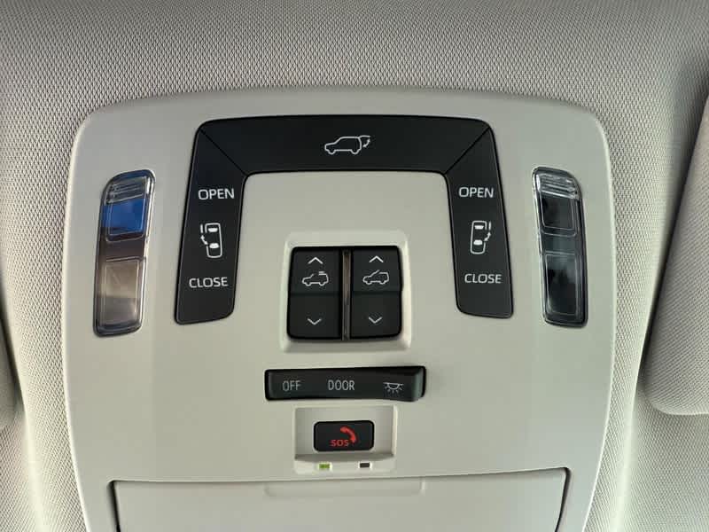2023 Toyota Sienna XLE AWD 7-Passenger