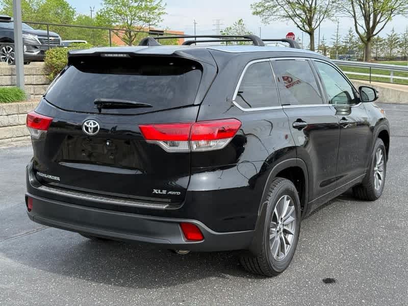 2017 Toyota Highlander XLE V6 AWD