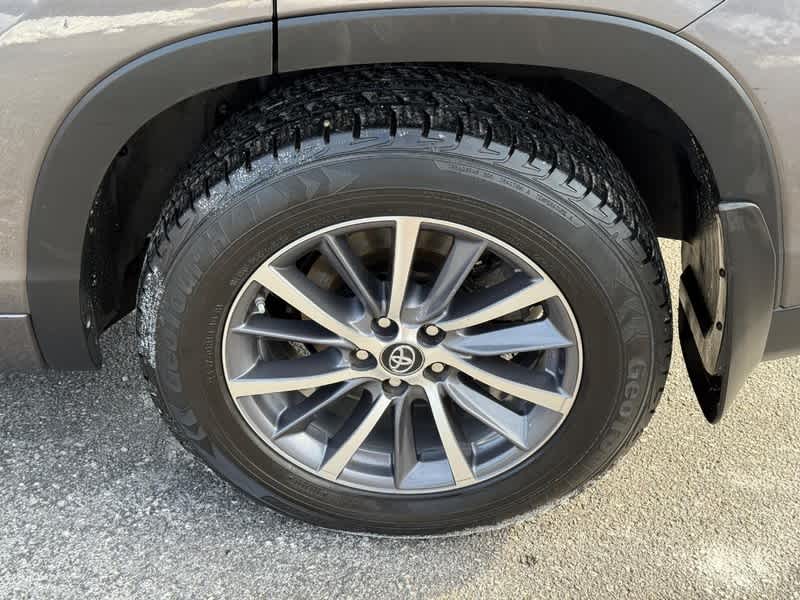 2017 Toyota Highlander XLE V6 AWD