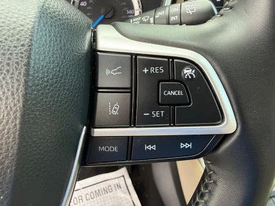 2023 Toyota Highlander Hybrid XLE AWD