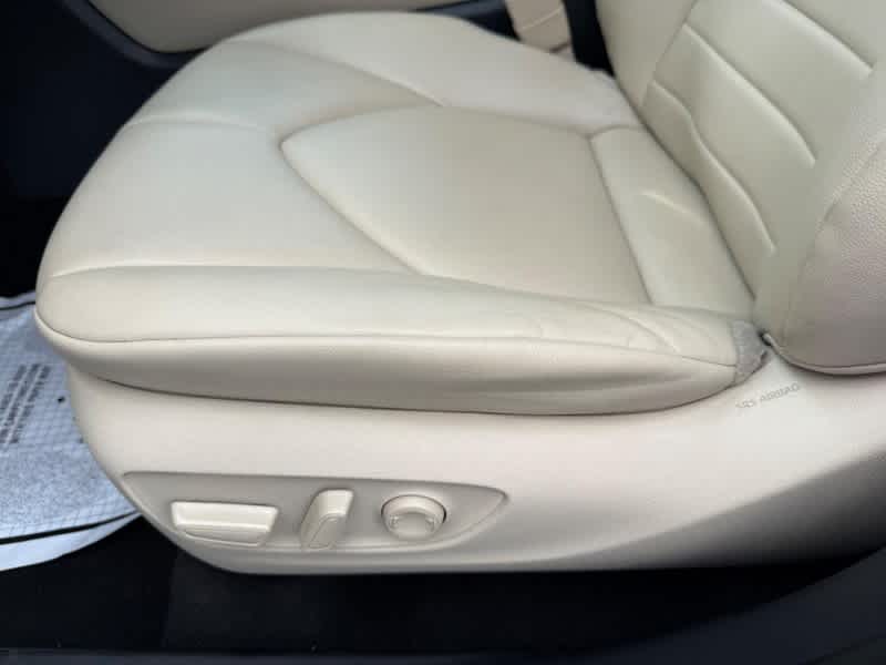 2023 Toyota Highlander Hybrid XLE AWD